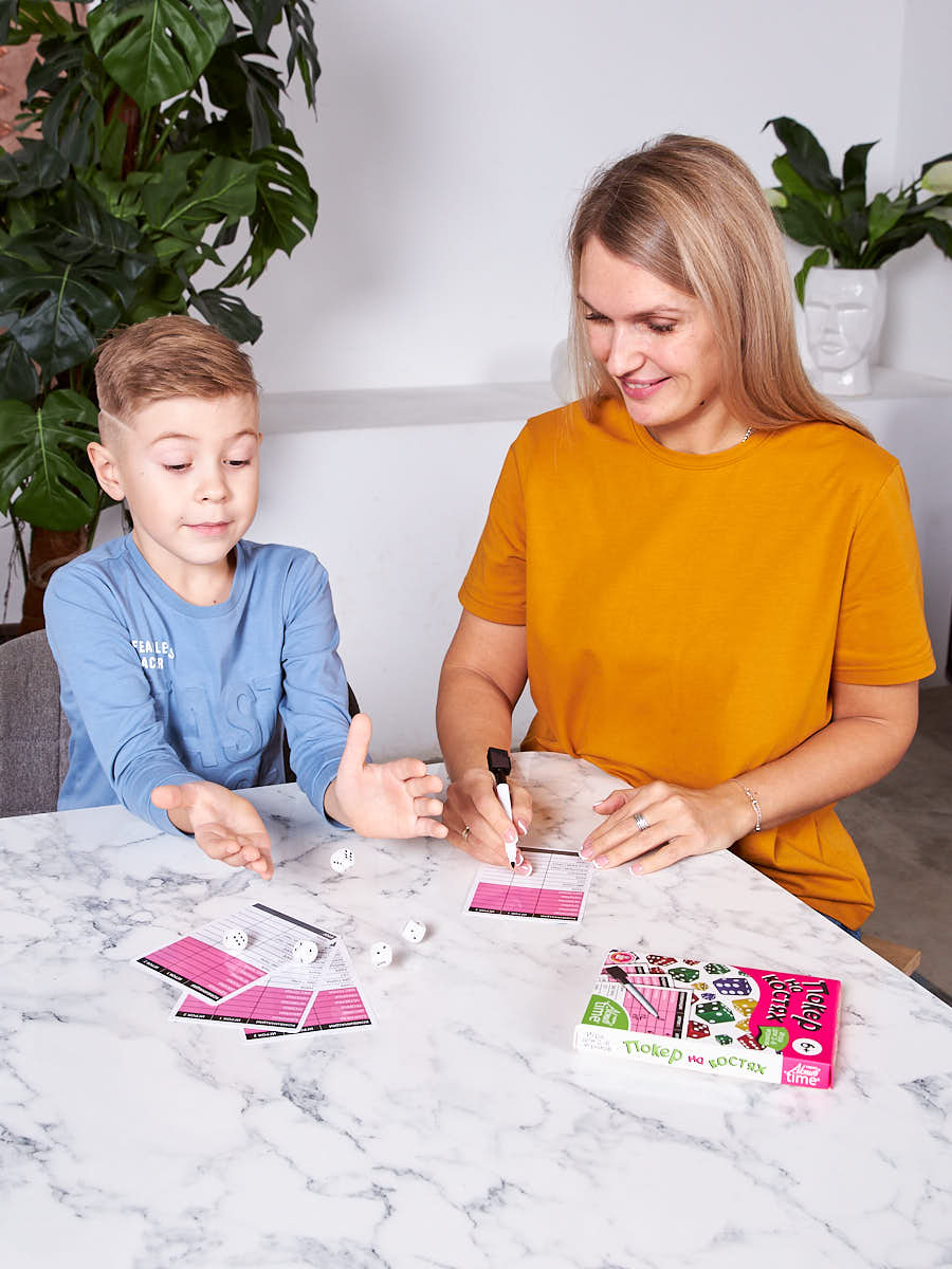 Игра настольная "Покер на костях" Aктив time