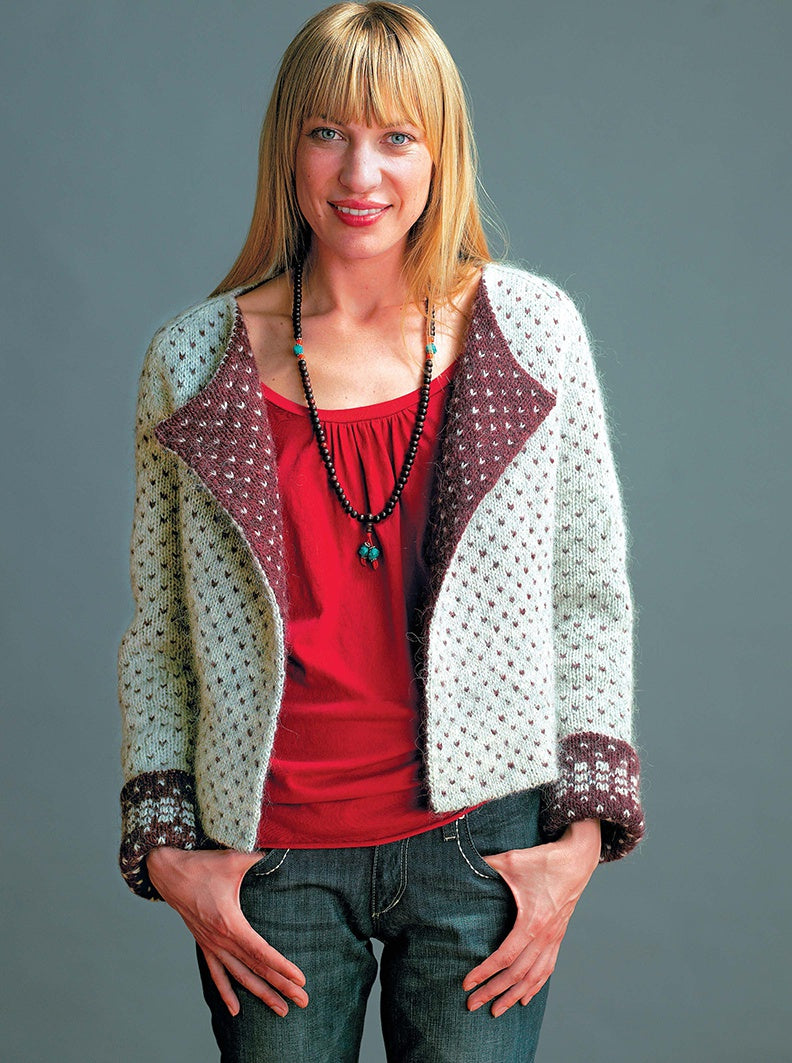 Библия необычных узоров для вязания спицами: 50 двусторонних мотивов и 12 моделей трансформеров