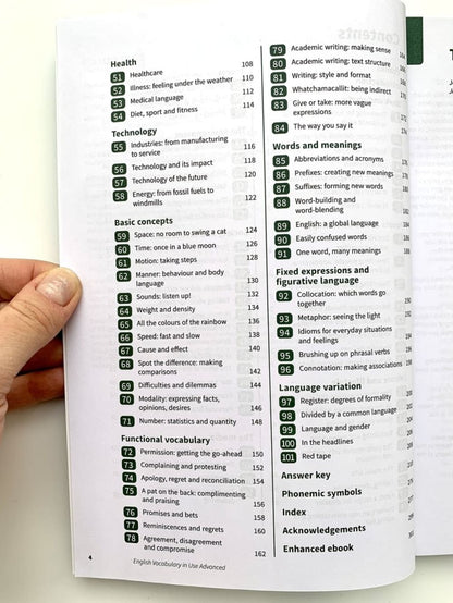 English Vocabulary in Use: Advanced Book with answers and enhanced ebook. 3 Edition