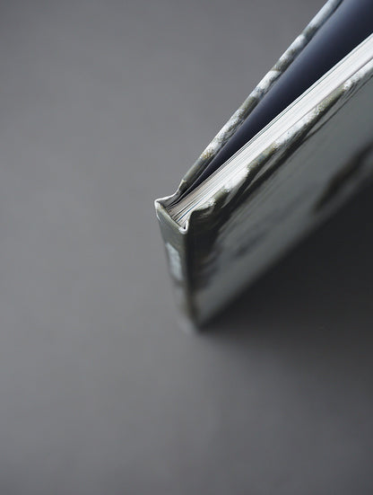 Никея.У Леки большие щёки