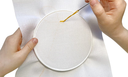 Набор для творчества. Вышивка "Котенок" (с рамкой и пяльцами)