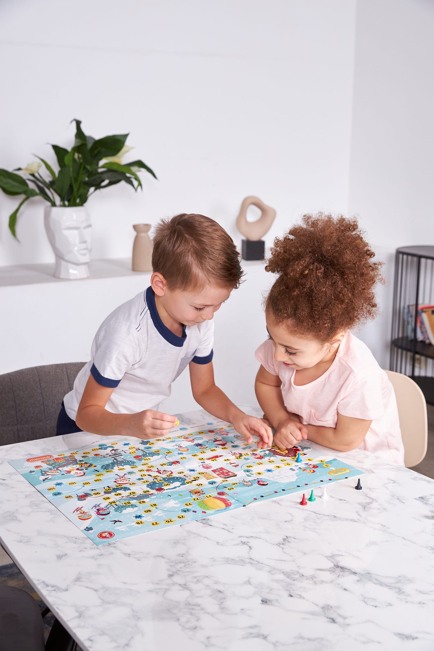 Новый год. Игра настольная гуляка "Снежная"