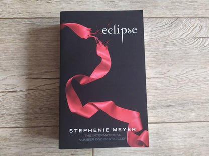 Eclipse (Stephenie Meyer) Затмение (Стефани Майер) /Книги на английском языке