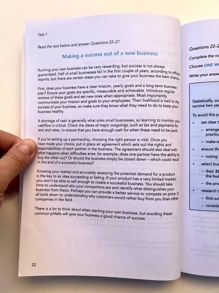 IELTS Cambridge 20 (General)+QR Code
