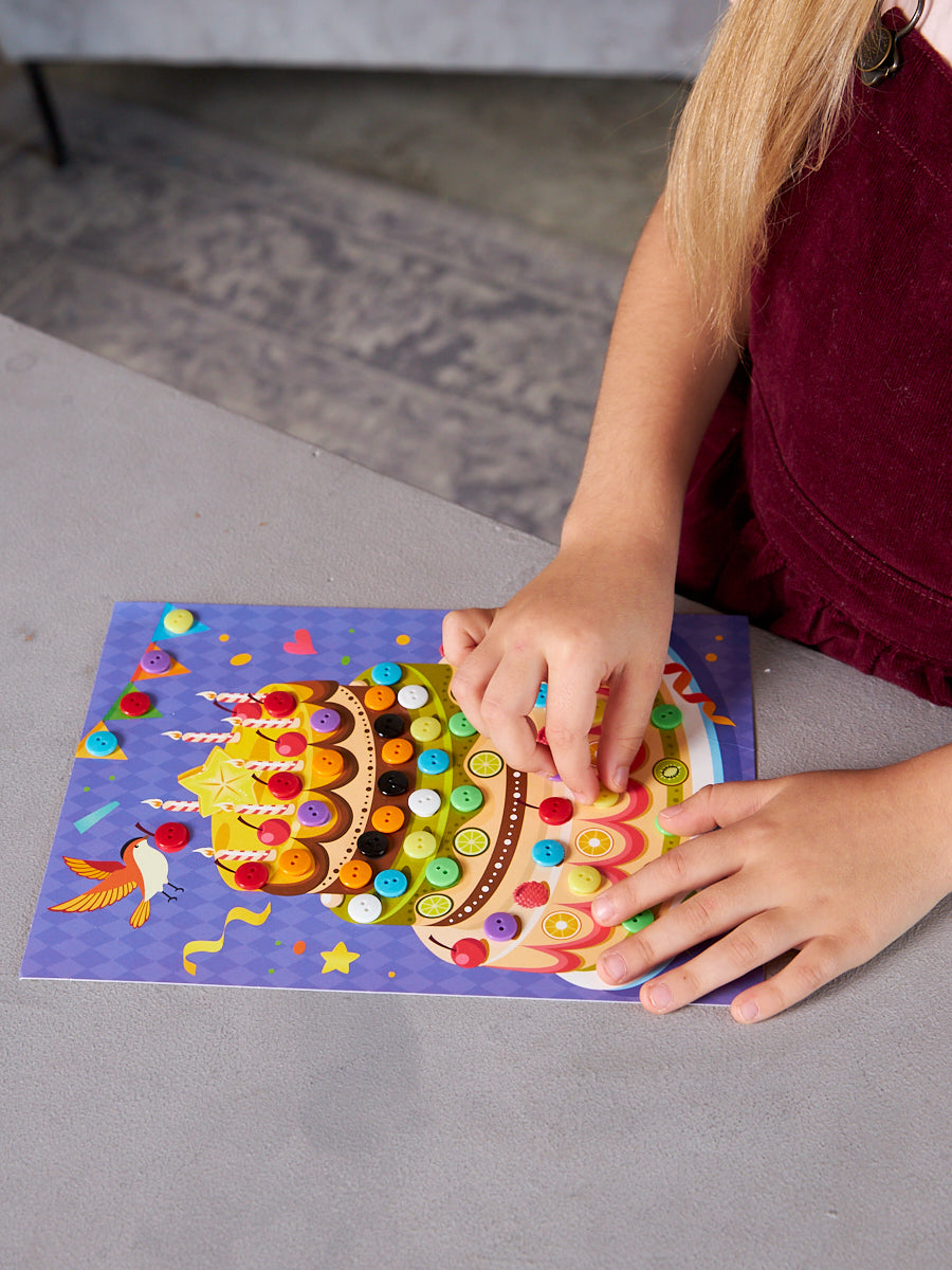 Аппликация из пуговиц "Праздничный торт" 180х250 (европодвес)