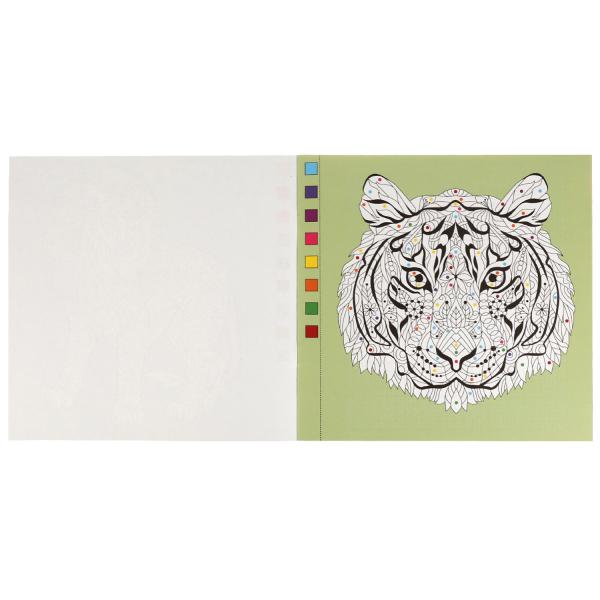 Раскраска. Квест по цвету. Зоопарк . 240х240мм. Скрепка. 24 стр. Умка в кор.50шт