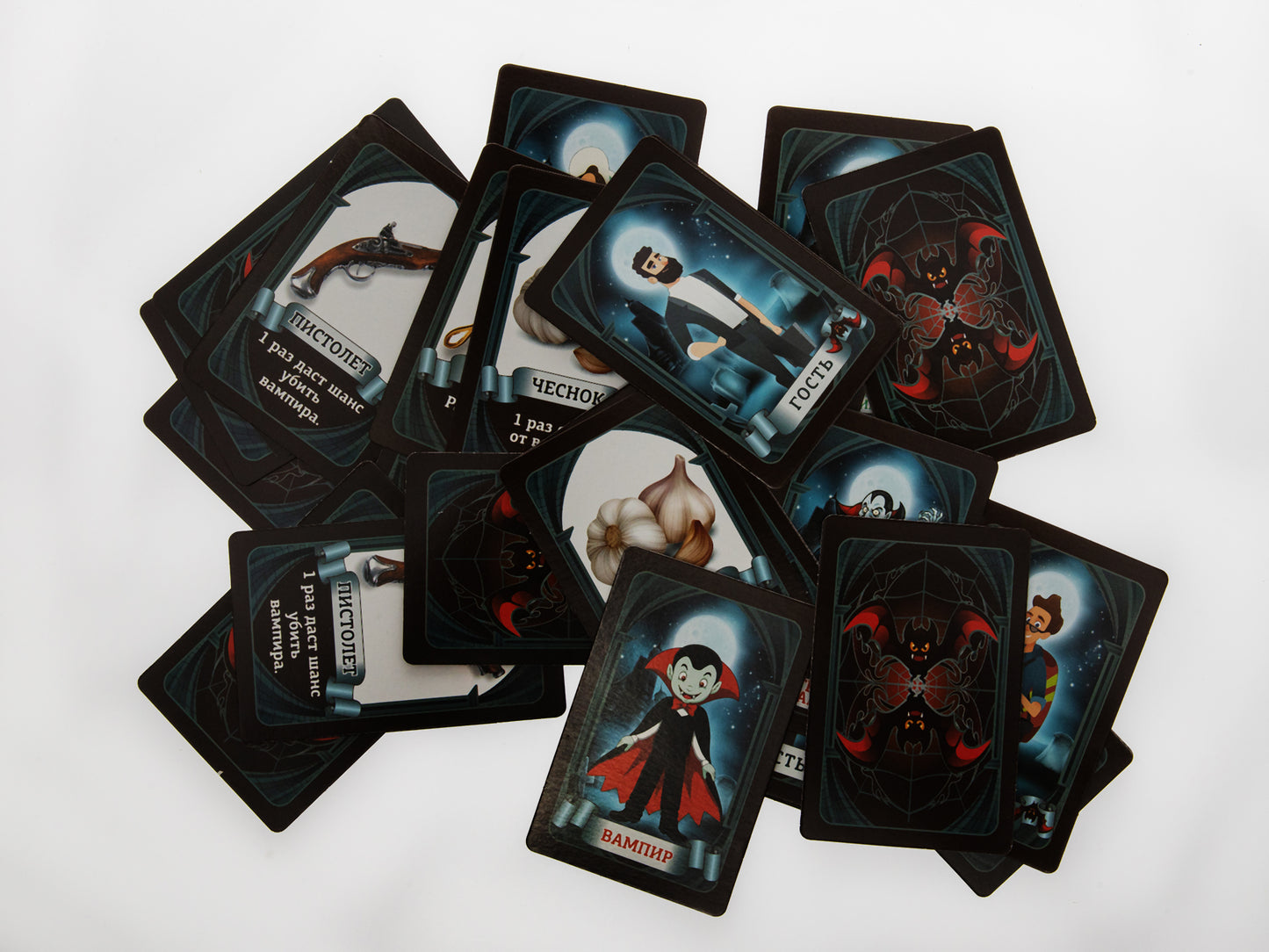 Jeu de cartes "Вампирская мафия" (28 cartes)