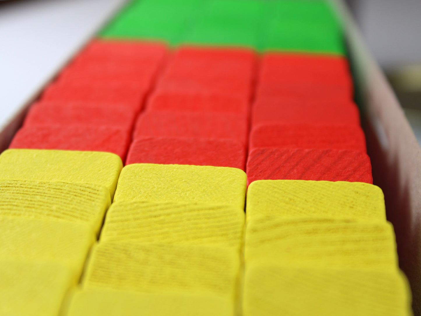 Игра настольная для детей и взрослых Башня "Брусок" цветная (тубус)