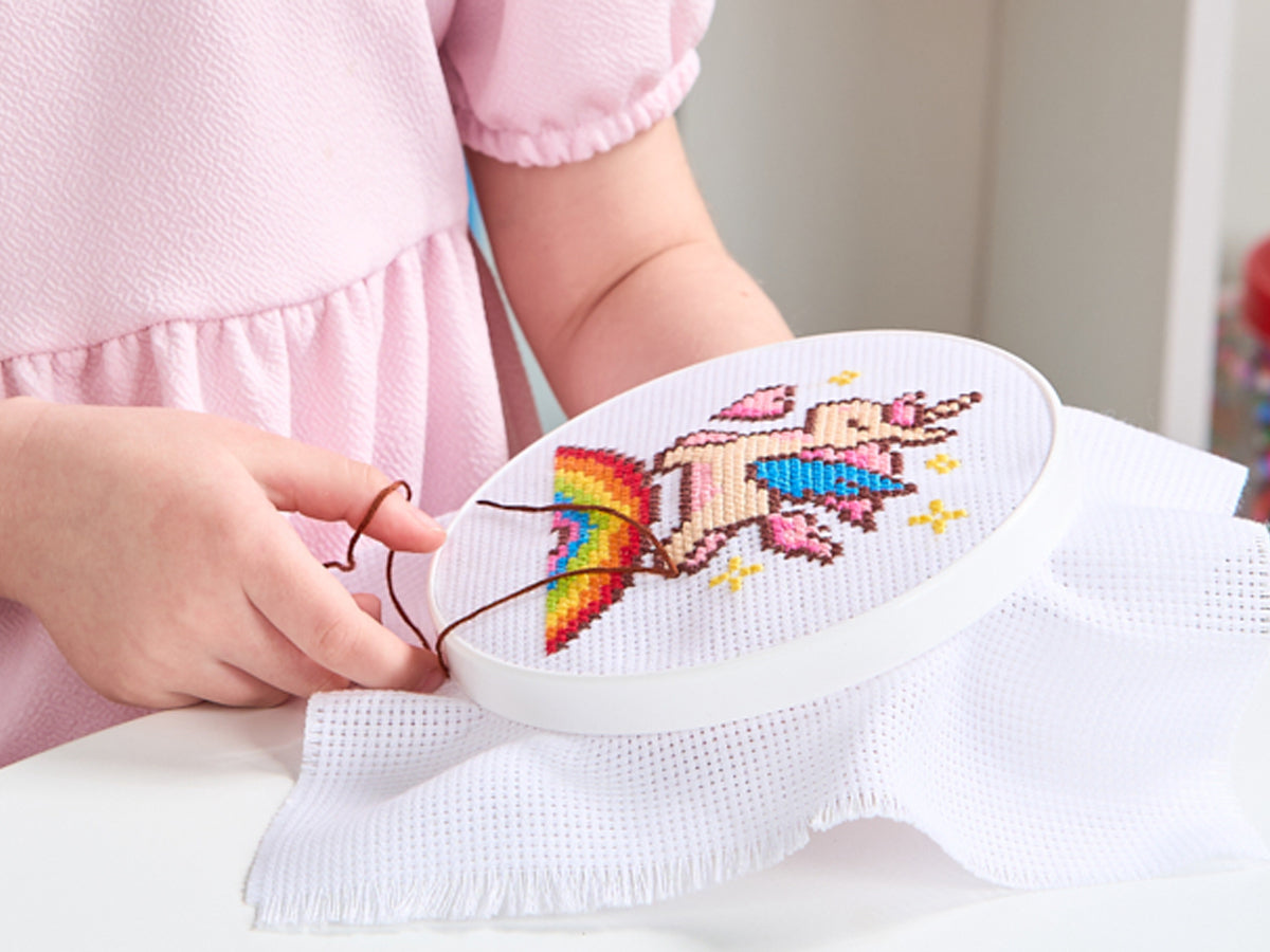 Набор для творчества. Вышивка "Единорог" (с пяльцами)