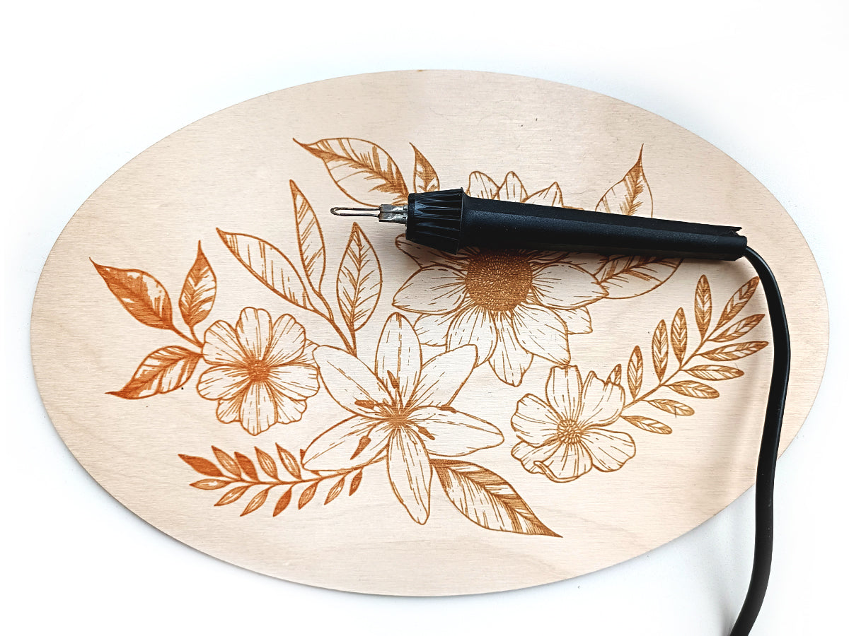 Выжигание. Дощечка для выжигания "Цветы" (овал, конверт А4)