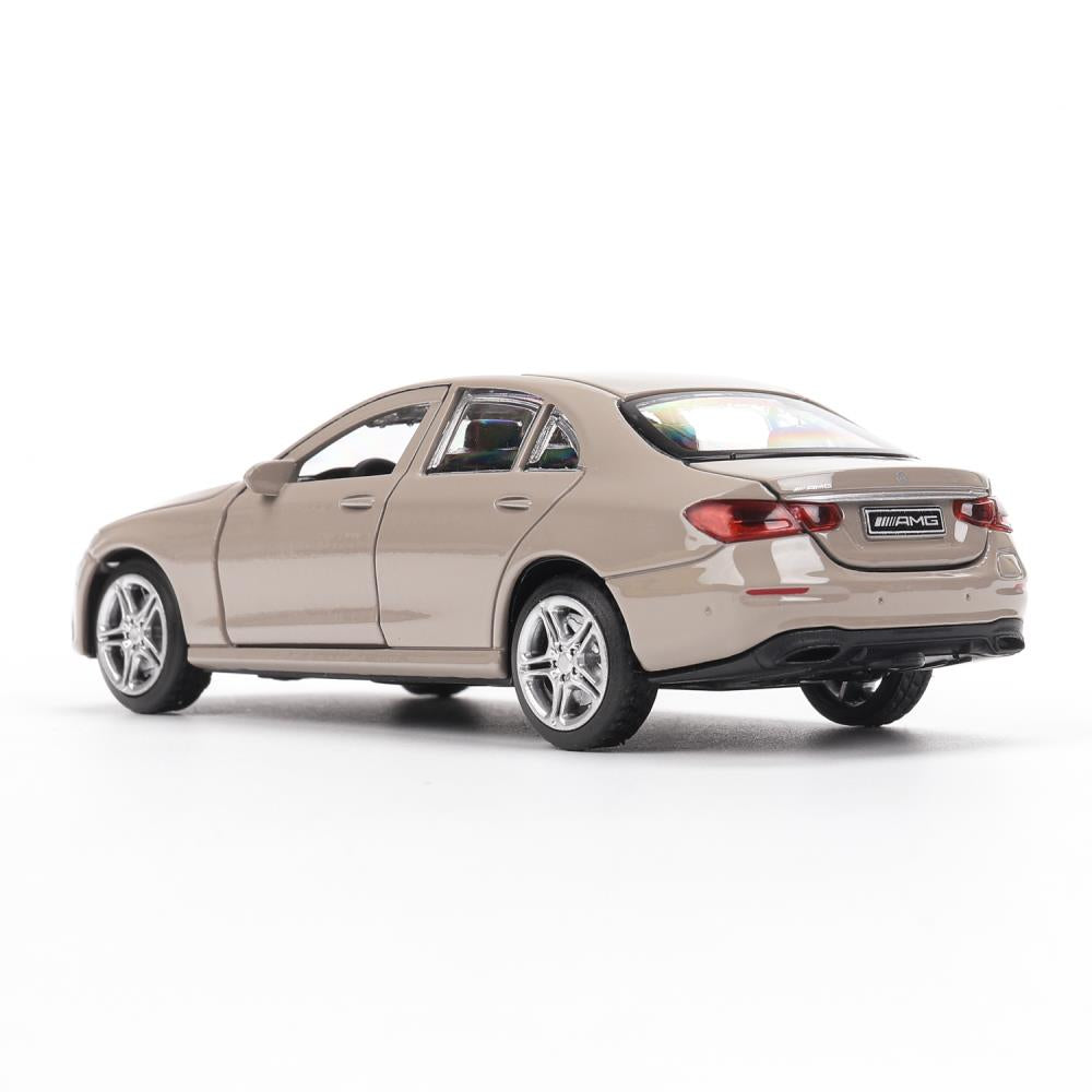 Машина металл MERCEDES-BENZ classe e amg 12см, дв,баг,ин,золотистый, кор. Parc technologique dans le cor.2*36шт