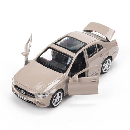 Машина металл MERCEDES-BENZ classe e amg 12см, дв,баг,ин,золотистый, кор. Parc technologique dans le cor.2*36шт