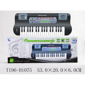 СИНТЕЗАТОР НА БАТ., СО СВЕТОМ, С МИКРОФОНОМ, ОТ СЕТИ (220V) В РУСС. КОР. 53*20*6СМ dans cor.2*12шт